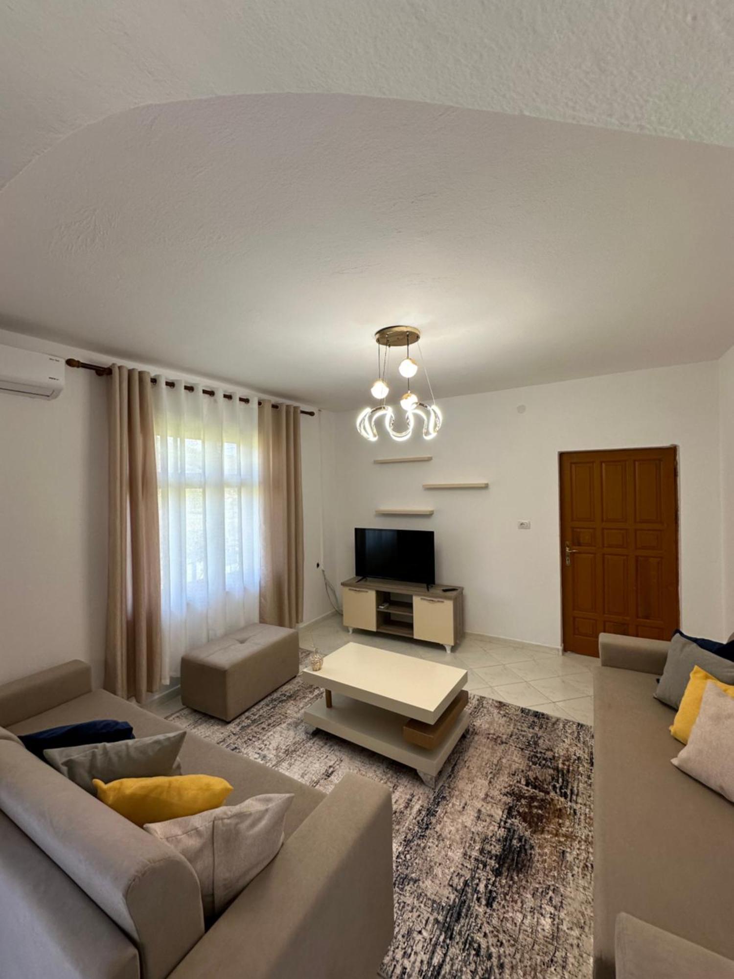 Vila Ardea Berat Exterior photo